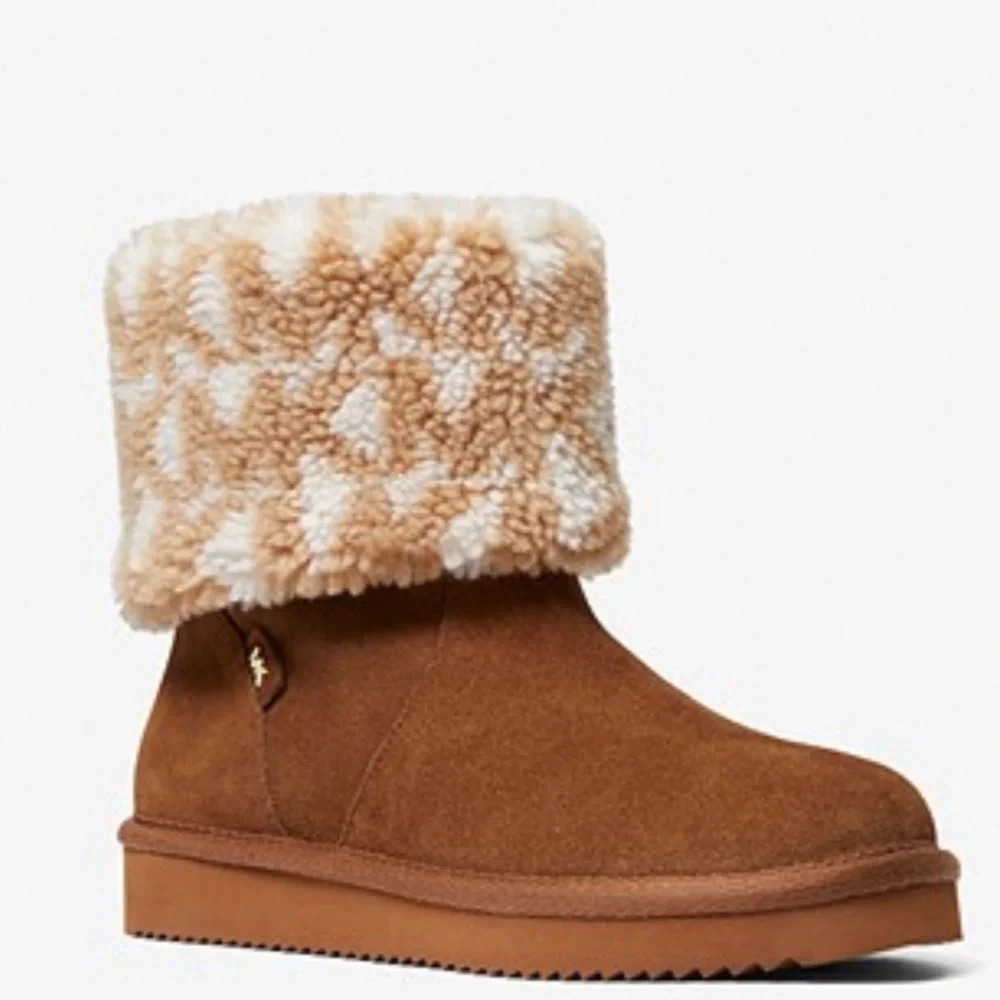 MICHAEL KORS Logo Sherpa and Suede Boot size 5